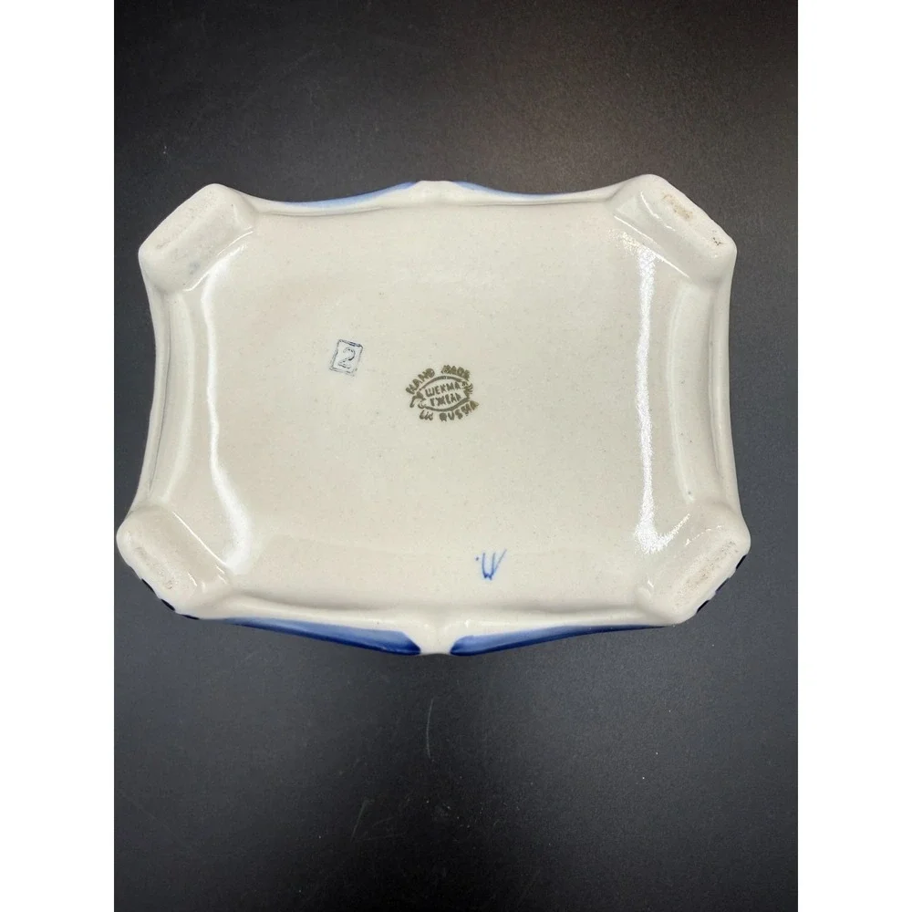 Gzhel Vintage Russian Porcelain Box Lidded Trinket Dish Floral Decorative